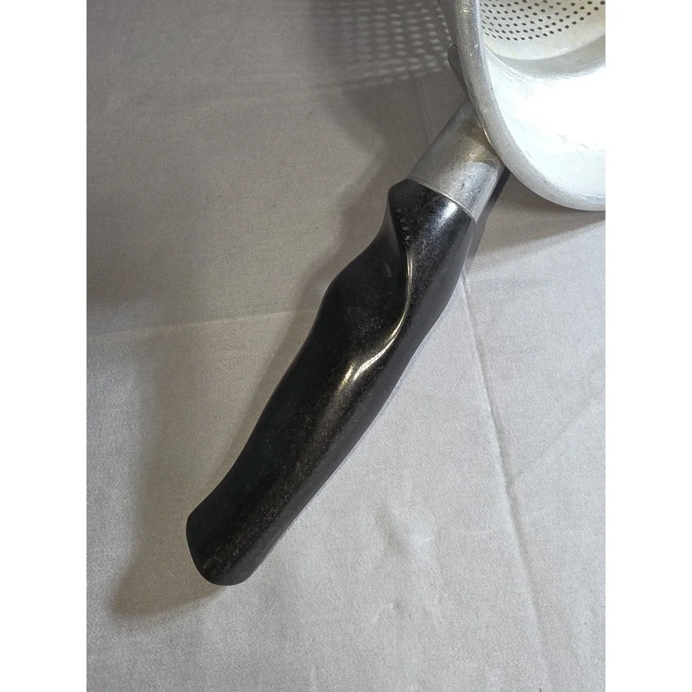 Vintage Wear-Ever No. 475 Aluminum Cone Strainer Sieve Colander Black Handle USA